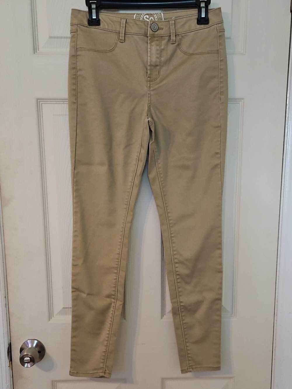 SO Women's Skinny Jeans in Tan
